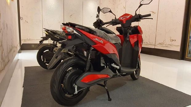 Skuter listrik bernama Electro yang dirancang Mobil Anak Bangsa (MAB)