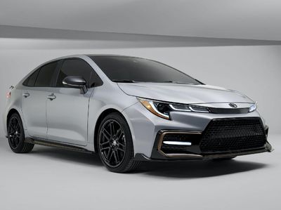 Tampang Toyota Corolla Edisi Lebih Ganteng, Harga Rp 344 Juta?