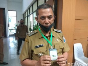 Pakai Kalung Anticorona Kementan, Wali Kota Cimahi: Khasiatnya Ya Percaya