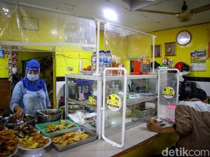 PSBB Diperpanjang, Warteg di Jakarta Perketat Protokol Kesehatan