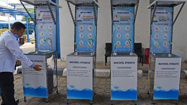 Canggih! Di Banten Ada Wastafel Otomatis Bertenaga Surya Lho