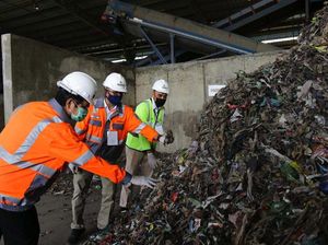 SIG Ubah Sampah jadi Bahan Bakar Alternatif
