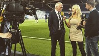 Emma Jones sudah menjadi presentar Leeds United TV dari tahun 2017 (eljonesuk/Instagram)