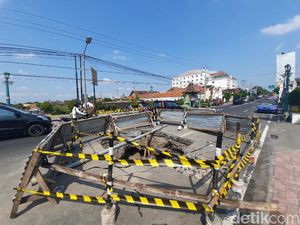 Viral Pemotor Terperosok Galian di Jembatan Sayidan, Ini Kata Pemkot Yogya Viral Pemotor Terperosok Galian di Jembatan Sayidan, Ini Kata Pemkot Yogya