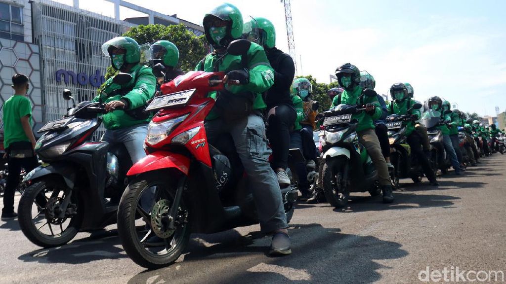 Hari Ini Grab Bike di Bandung Kembali Narik Penumpang Hari Ini Grab Bike di Bandung Kembali Narik Penumpang