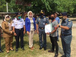 Kemenhub Berikan 271 Pas Kecil untuk Nelayan Tradisional di Lampung