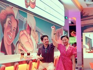 Keren! Restoran A&W di Malaysia Ini Berdesain Retro Keren! Restoran A&W di Malaysia Ini Berdesain Retro