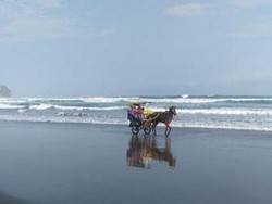 Pantai Parangtritis Memang Tak Ada Duanya