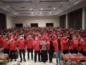 PDIP Jabar Minta Kader All Out Menangkan Jeje-Ujang di Pangandaran PDIP Jabar Minta Kader All Out Menangkan Jeje-Ujang di Pangandaran