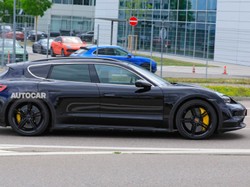 Porsche Taycan Cross Turismo Listrik Mulai Unjuk Diri