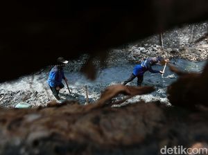 Potret Perbaikan Turap di Utan Kayu Selatan Potret Perbaikan Turap di Utan Kayu Selatan