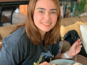 10 Transformasi Feby Febiola yang Kini Berambut Bondol Setelah Kemoterapi 10 Transformasi Feby Febiola yang Kini Berambut Bondol Setelah Kemoterapi