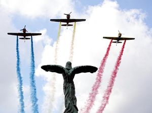 Rumania Rayakan Hari Penerbangan di Tengah Pandemi
