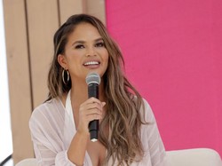Chrissy Teigen Bagikan Resep Es Kopi Susu Thailand, Contek Yuk!