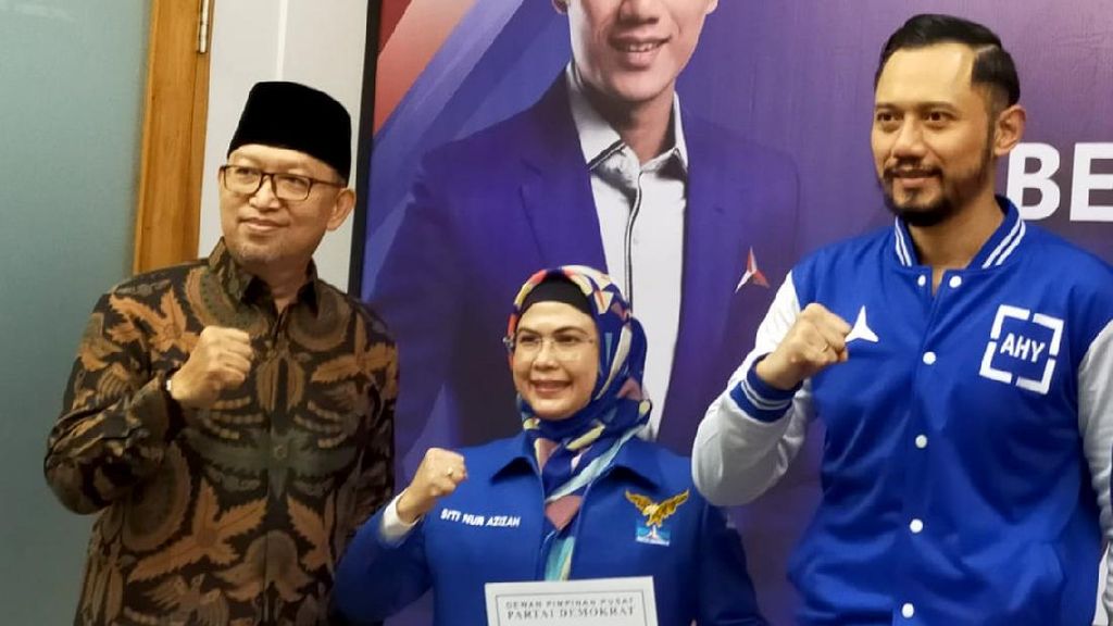 Demokrat Usung Azizah-Ruhammaben di Pilkada Tangsel Demokrat Usung Azizah-Ruhammaben di Pilkada Tangsel