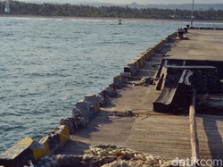 Kerusakan Dermaga Bojongsalawe Pangandaran Tak Kunjung Diperbaiki