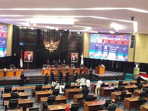 DPRD DKI Gelar Paripurna Penyampaian LPJ APBD 2019