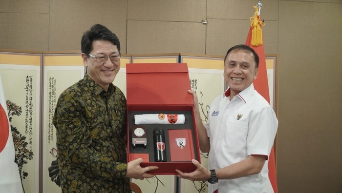Kedubes Korea dengan PSSI