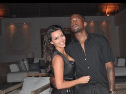 Kim Kardashian Dikontrak Rp 1 T Buat Tayangkan Perceraian dengan Kanye West?