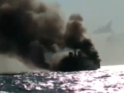 Video Evakuasi Penumpang KM Bahari yang Terbakar di Laut Jawa