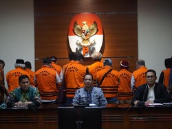 KPK Tahan 11 Eks Anggota DPRD Sumut Tersangka Suap Gatot Pujo