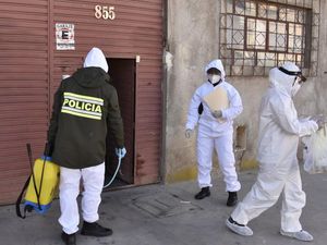 Ratusan Mayat Pasien Corona Ditemukan di Jalan dan Rumah-rumah Bolivia Ratusan Mayat Pasien Corona Ditemukan di Jalan dan Rumah-rumah Bolivia