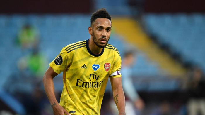 BIRMINGHAM, ENGLAND - JULY 21: Pierre-Emerick Aubameyang of Arsenal looks on during the Premier League match between Aston Villa and Arsenal FC at Villa Park on July 21, 2020 in Birmingham, England. Football Stadiums around Europe remain empty due to the Coronavirus Pandemic as Government social distancing laws prohibit fans inside venues resulting in all fixtures being played behind closed doors. (Photo by Peter Powell/Pool via Getty Images)