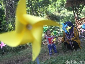 Potret Taman Kincir Asli Buatan Warga Sumedang