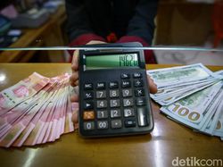 Invasi Rusia ke Ukraina Bikin Rupiah Merana!