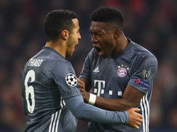 Bayern Tegaskan Belum Ada Tawaran untuk Thiago dan Alaba