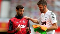 Kini ditunggu bagaimana Carrick mengarahkan Bruno Fernandes cs untuk bisa tampil sebaik mungkin mengingat MU mesti menjalani jadwal padat nan krusial. (Foto: Getty Images/Catherine Ivill)