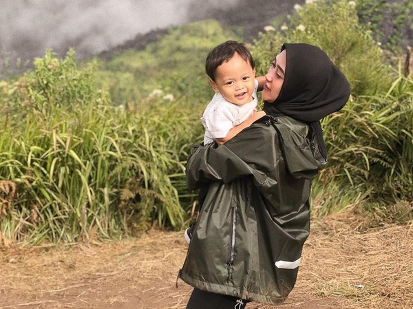 Cerita Wanita yang Viral Ungkap Kisah Ditinggal Suami Demi ...