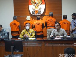 KPK Tahan 5 Tersangka Baru Kasus Korupsi Proyek Infrastruktur Fiktif