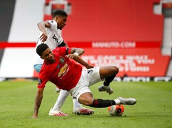 Manchester United Sedang Menukik