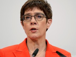 Menhan Jerman: Penarikan Pasukan AS Mengkhawatirkan untuk NATO