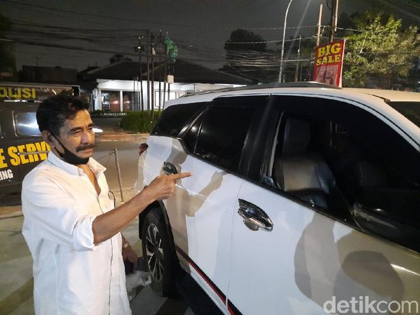 Penampakan Mobil Milik Pengusaha Zen Zanuar yang Dibobol di Kemang