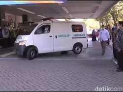 Cucuran Air Mata Rekan Sejawat Perawat RS Unair yang Meninggal COVID-19