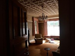 Mengintip Isi Rumah Sultan India yang Terbengkalai Selama 40 Tahun