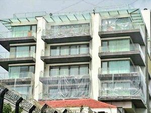 Duh! Rumah Shah Rukh Khan Alami Teror Bom