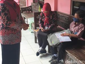 Komisi X Minta Pemkab Rembang Pinjamkan HP ke Dimas yang Sekolah Sendirian