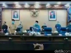 Viral Video Goyang Penguin Anggota DPRD Sidoarjo Dikecam Netizen