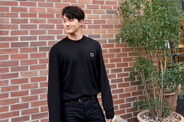 Foto: potret ganteng aktor Korea Shin Seung Ho