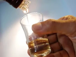 RUU Minuman Beralkohol dan Hukum Menghindari Minuman Keras dalam Islam