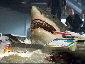 Bait: Serangan Hiu Setelah Tsunami Bait: Serangan Hiu Setelah Tsunami