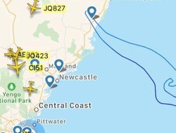 Boeing 747 Qantas Terbang Terakhir Kalinya dengan Rute Bergambar Kanguru