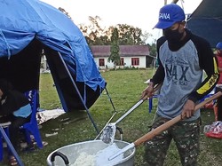Dapur Umum Sediakan Ribuan Makanan untuk Korban Banjir Luwu Utara