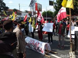 Demo Tolak Omnibus Law, Mahasiswa Blitar Ajak Semua Bersatu Bela Rakyat