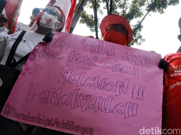 Demo Menolak Gerakan Radikal dan Makar di Kemenko Polhukam