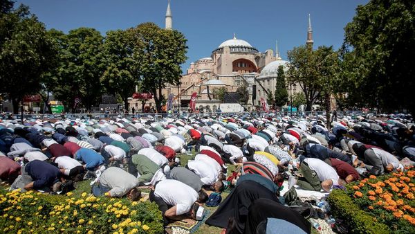 500 Jemaah Tertular Corona dari Klaster Hagia Sophia