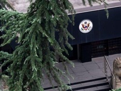 Giliran China Perintahkan Penutupan Konsulat AS di Chengdu